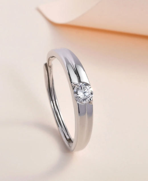 Silver Stylish ring 925 pure with single stone