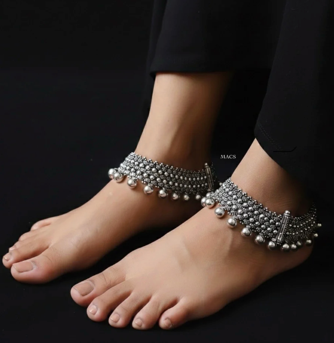 Silver Payal
