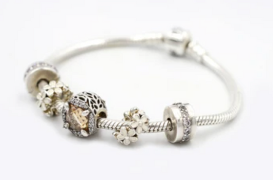 Silver pandora 925 with adjustable length